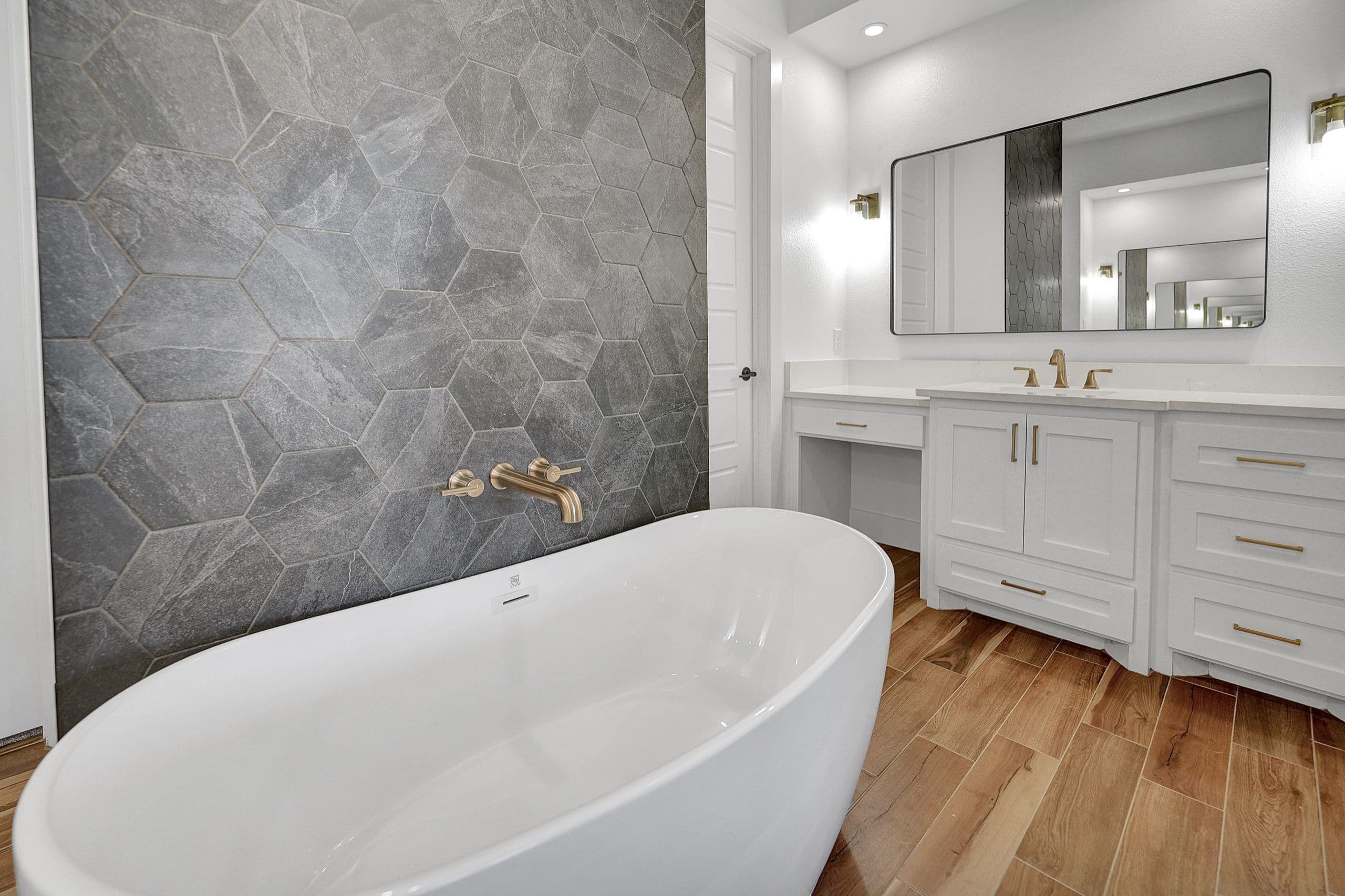 7220 WCR 42 - Photo 5