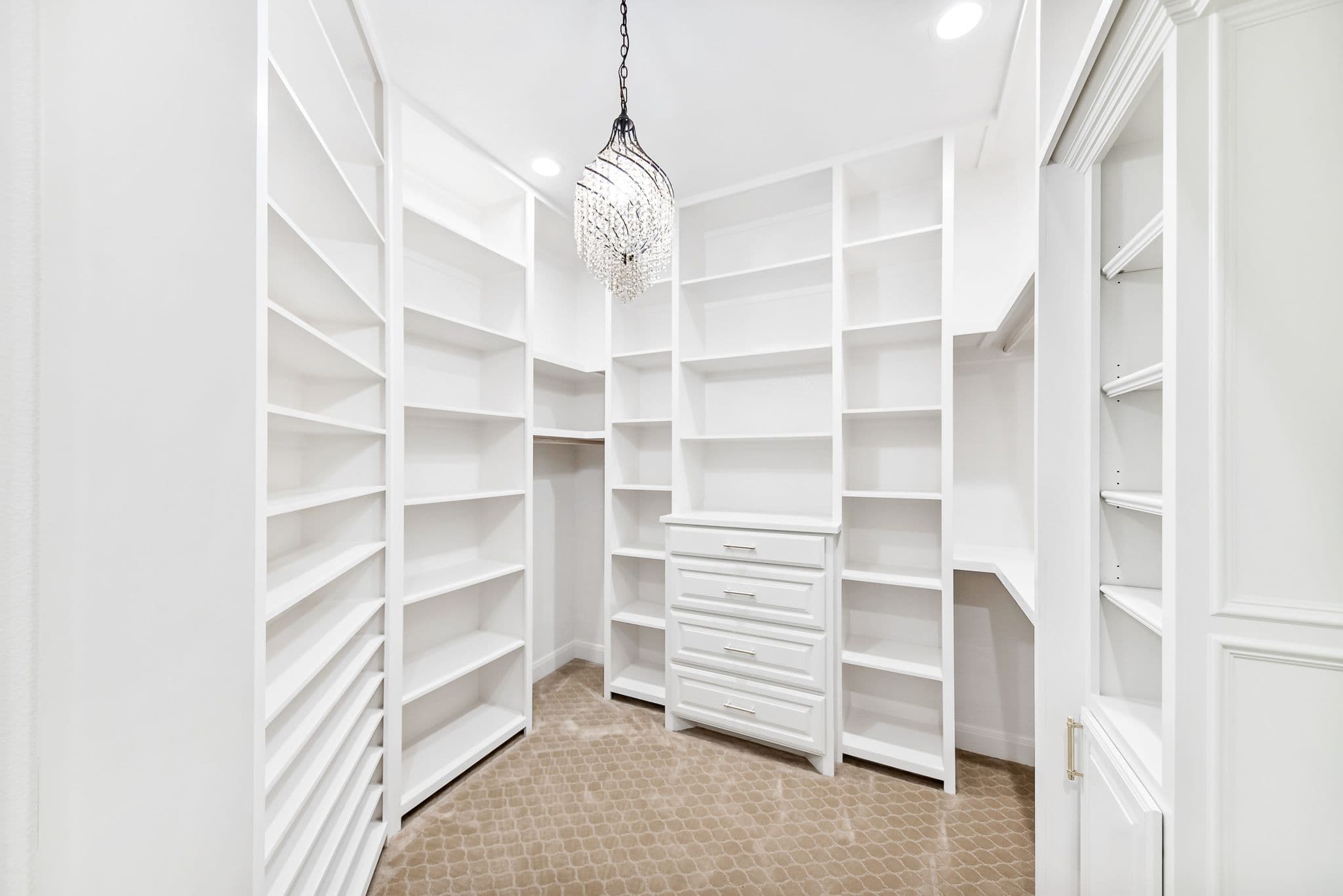 406 Springwood Court - Photo 38