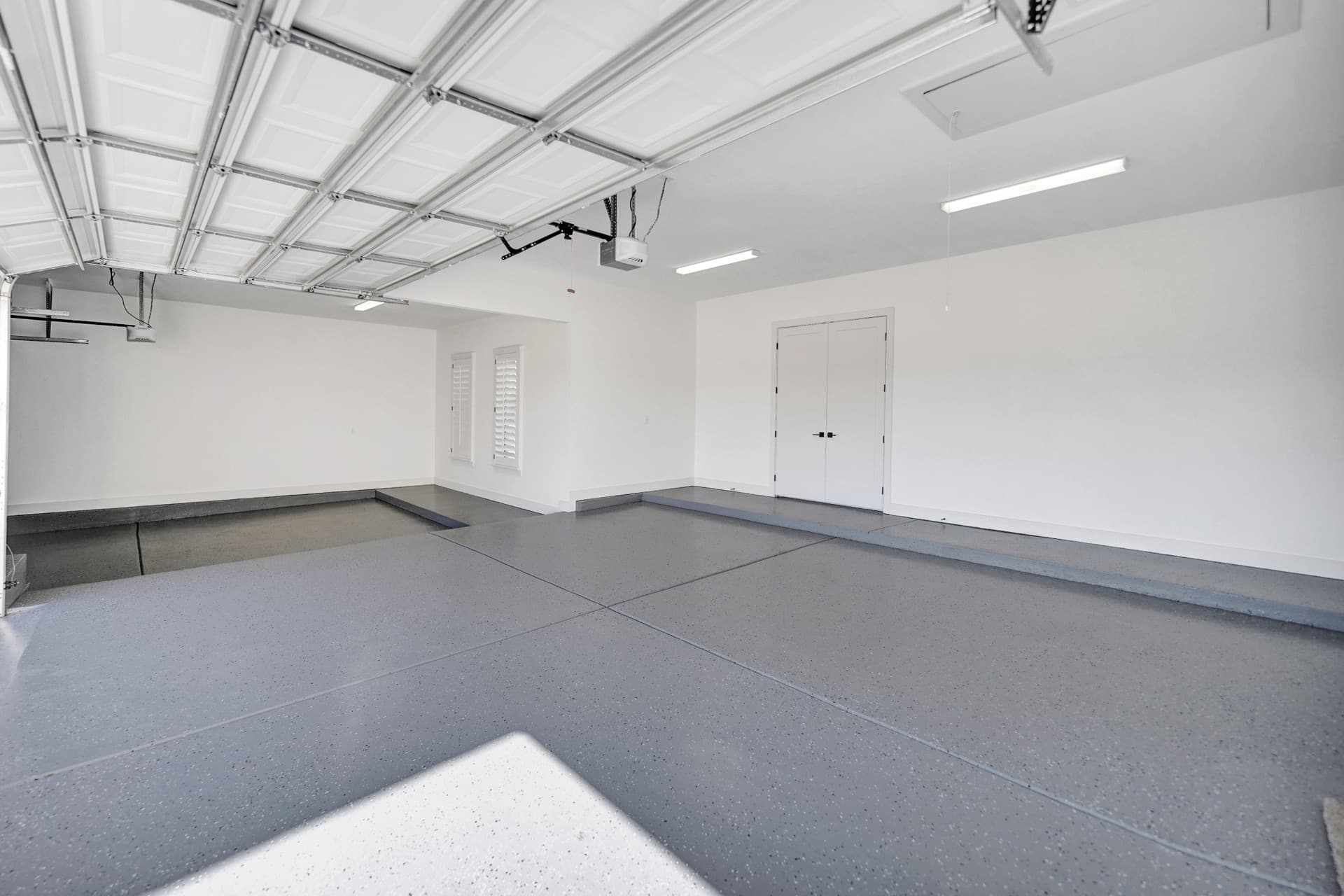 5803 Garrett Dr - Photo 2