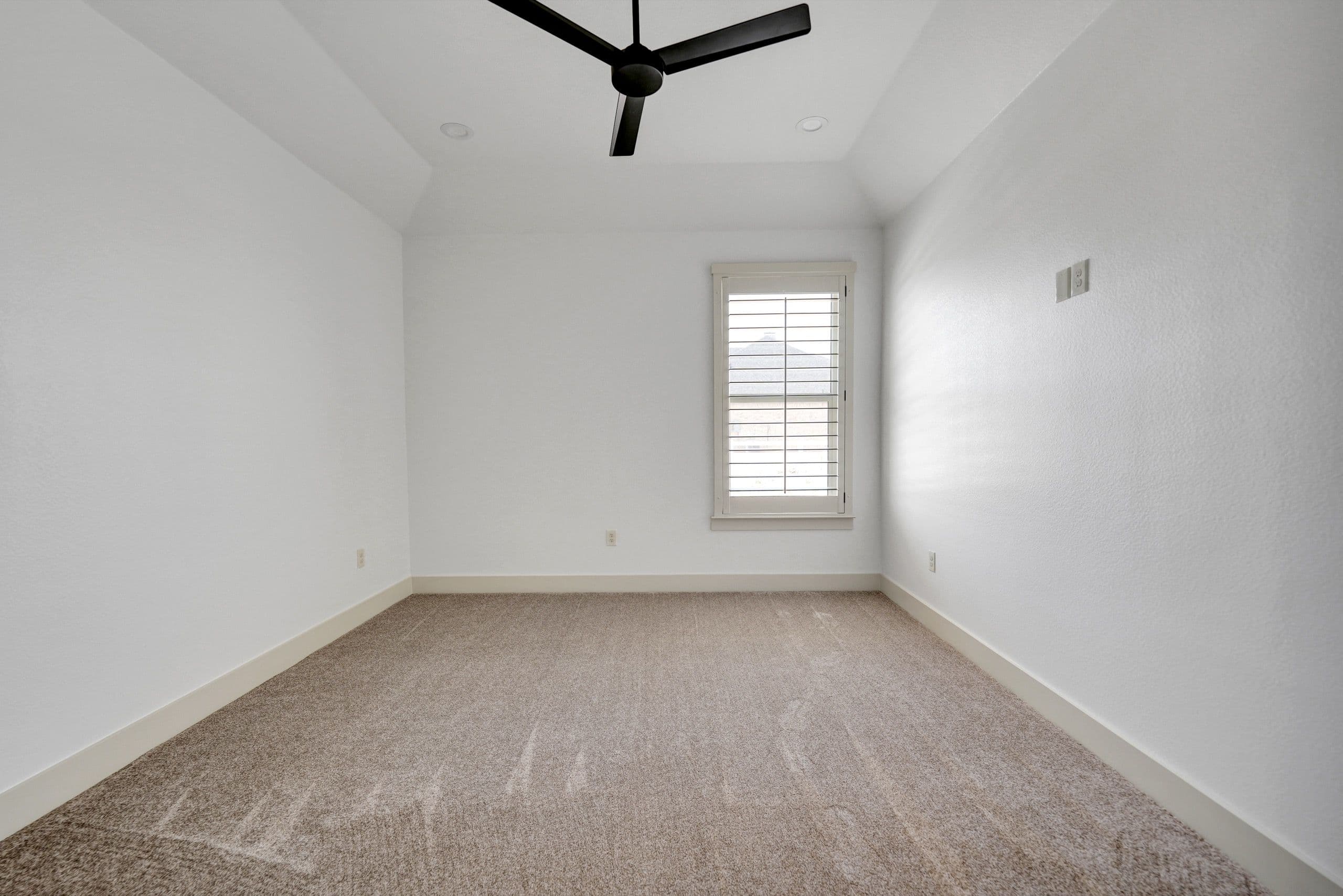 7012 WCR 42 - Photo 84